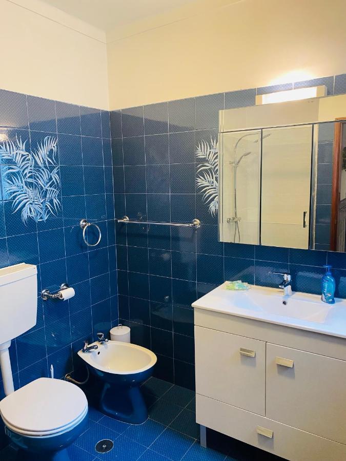 Swordfish Beach House Peniche Esterno foto